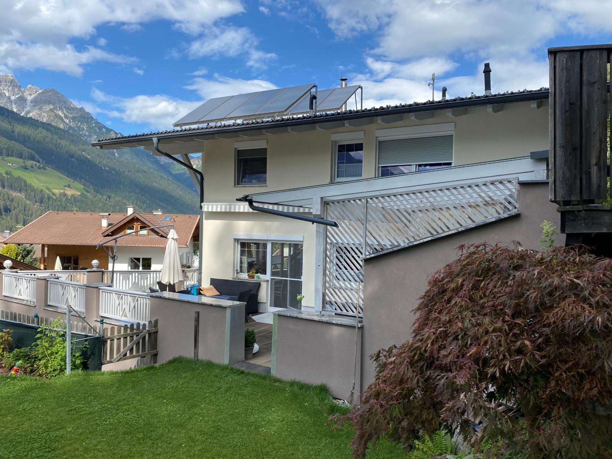 Ferien Haus - Ferienwohnung Lorena Neustift im Stubaital Eksteriør billede